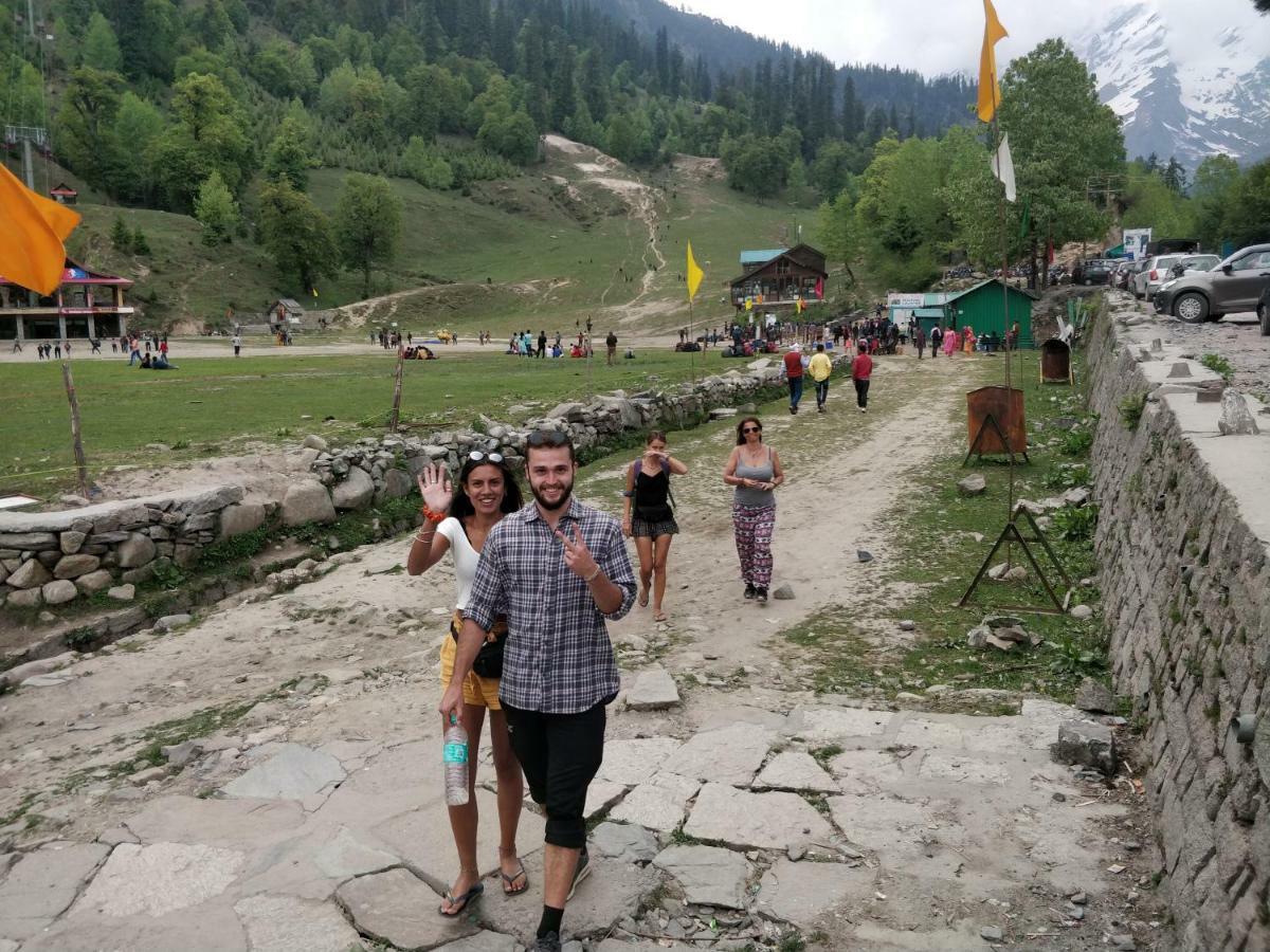 Madpackers Manali Pansiyon Dış mekan fotoğraf